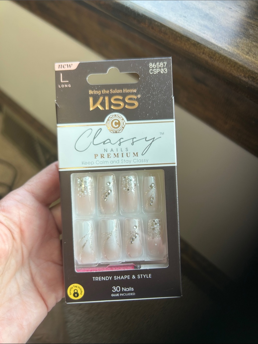 Nail product (press-on/false nails)